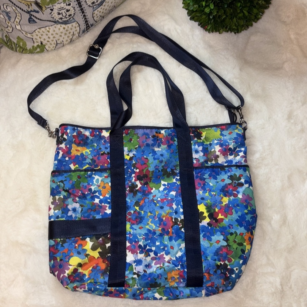 Kipling Colorful Large Tote Bag w/White Gorilla Charm Excellent Condition! - Picture 9 of 16
